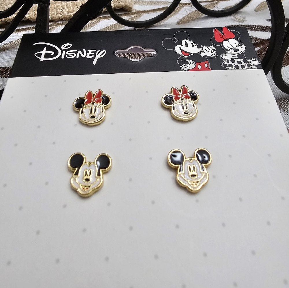 Disney Minnie and Mickey Mouse Stud earring set New - Picture 2 of 3